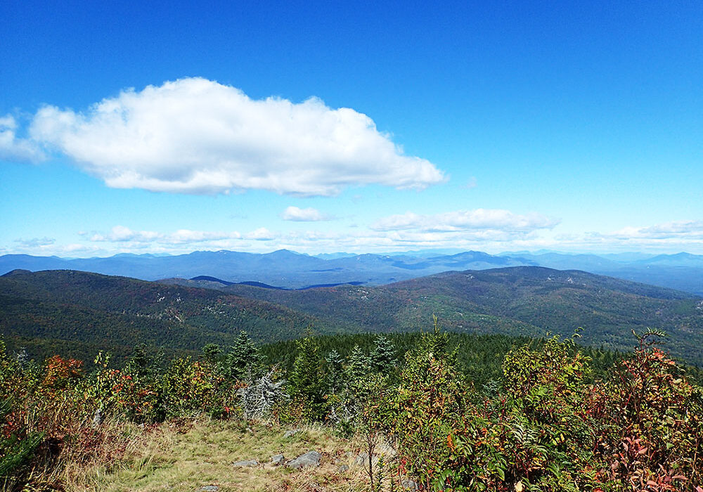 early fall view of the northern presidentials in the White Mountains