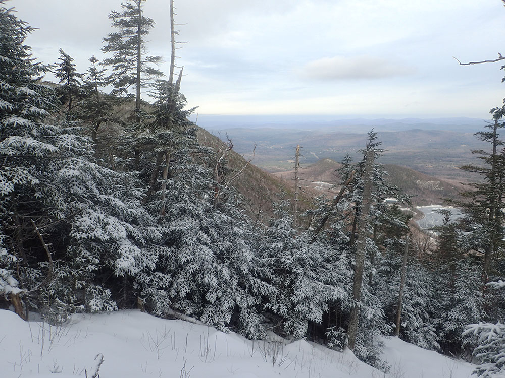 first views as we reached a viewpoint - mountains in the distance